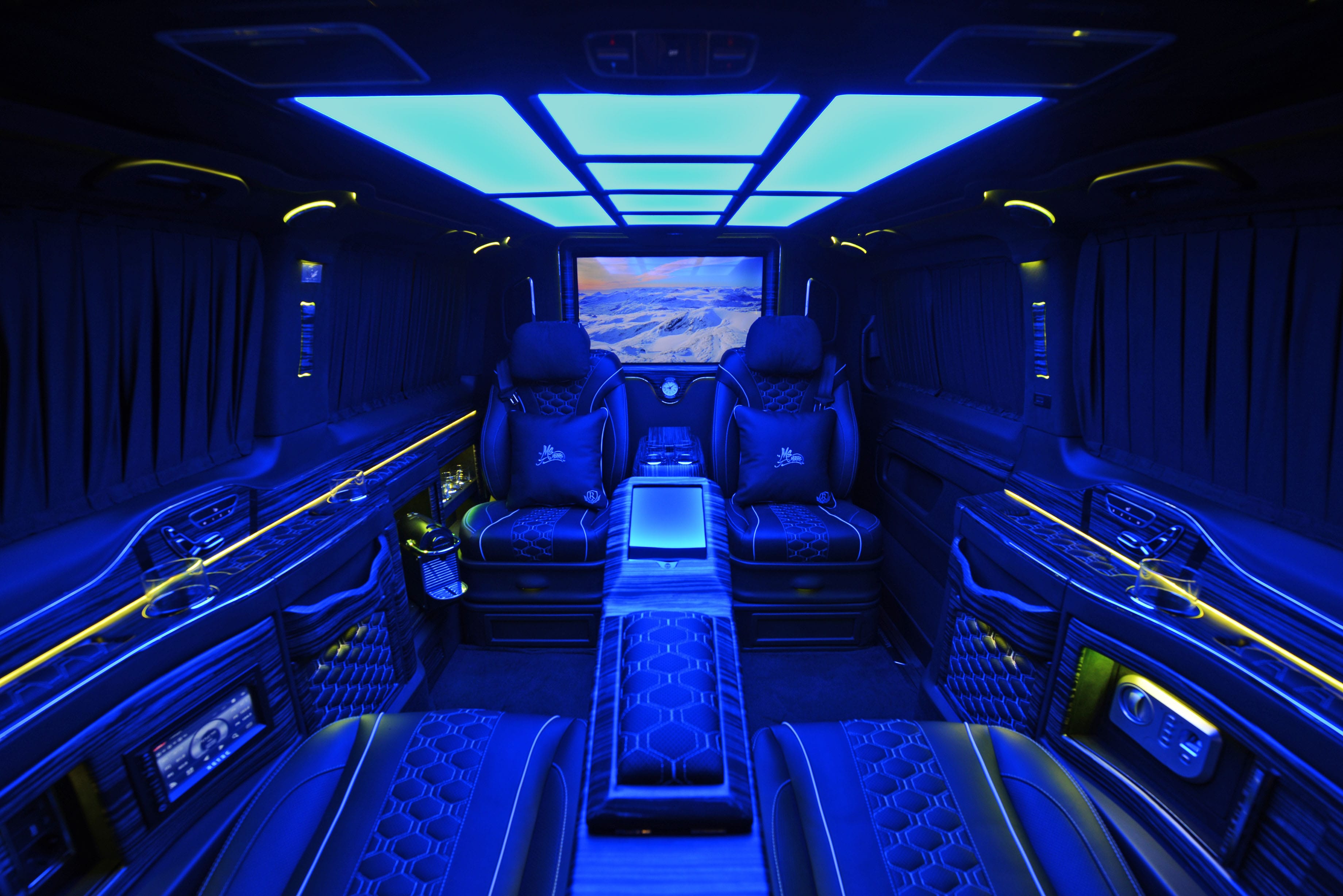 Mercedes-Benz Vito Mavi Ambient Aydınlatma